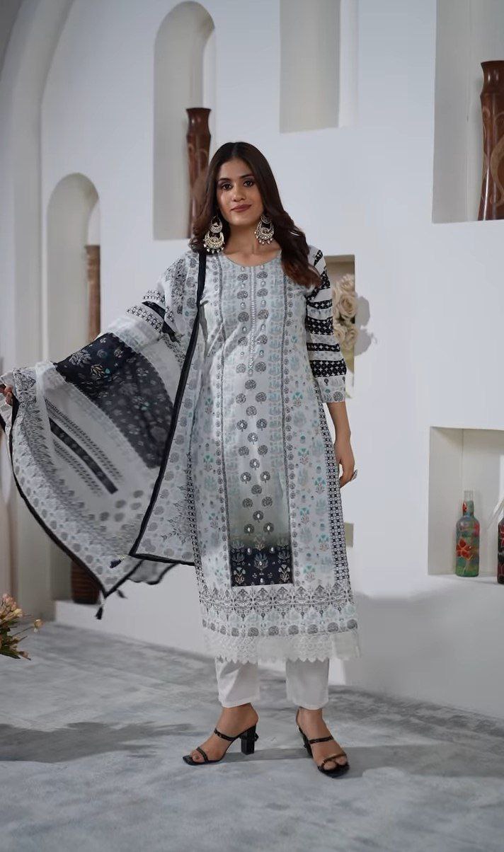 Kurti: White Color 3 Pair Kurti Suit